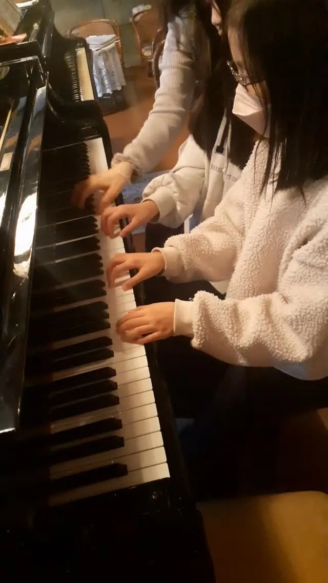 音楽には、言葉を超えて心をつなぐ力があります。